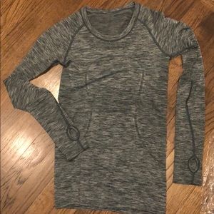 Lululemon Women’s Vent Tech Long Sleeve Dark Green